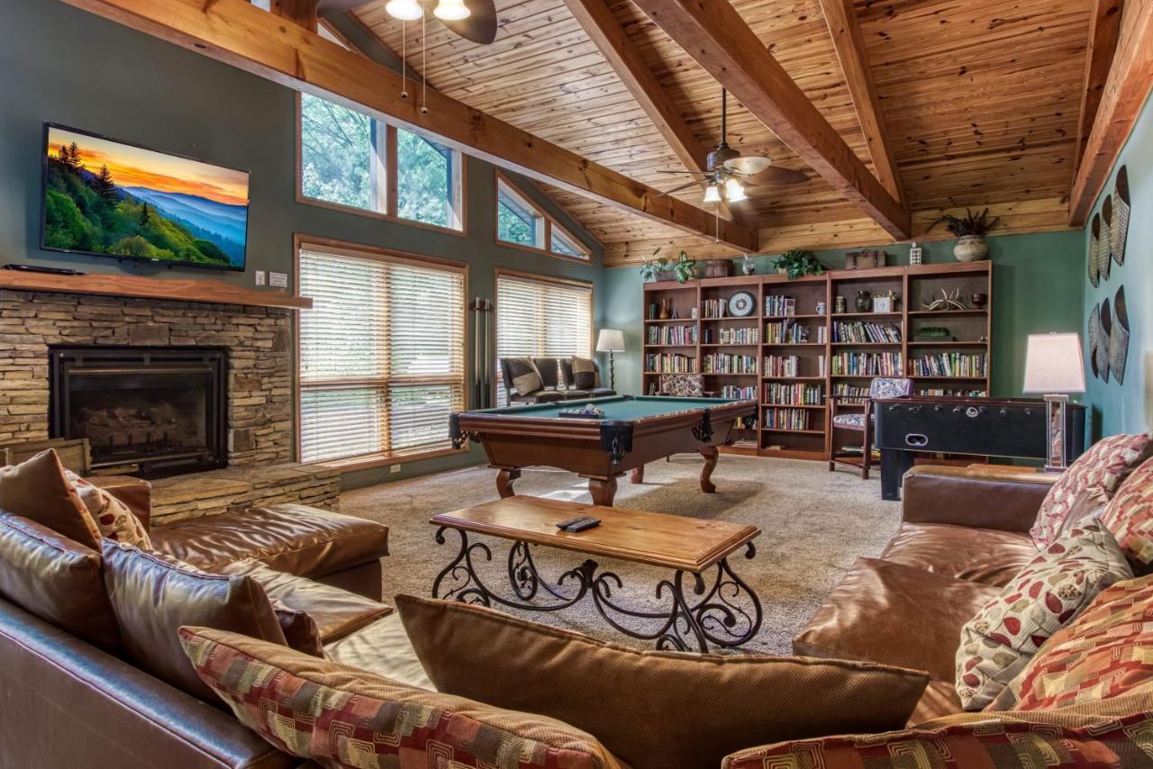 Mountain Lake Lodge, Hot Tub, Theater Room, 1089 Free Tickets Each Paid Day, Dollywood And More Sevierville Εξωτερικό φωτογραφία