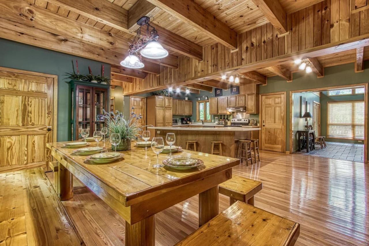 Mountain Lake Lodge, Hot Tub, Theater Room, 1089 Free Tickets Each Paid Day, Dollywood And More Sevierville Εξωτερικό φωτογραφία