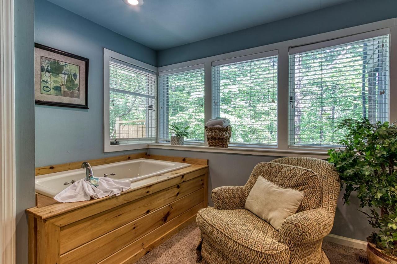 Mountain Lake Lodge, Hot Tub, Theater Room, 1089 Free Tickets Each Paid Day, Dollywood And More Sevierville Εξωτερικό φωτογραφία