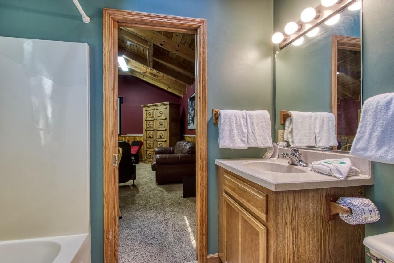 Mountain Lake Lodge, Hot Tub, Theater Room, 1089 Free Tickets Each Paid Day, Dollywood And More Sevierville Εξωτερικό φωτογραφία